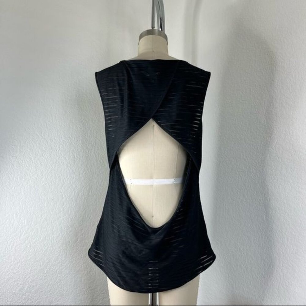 Saucony Striped Mesh Backless Tank